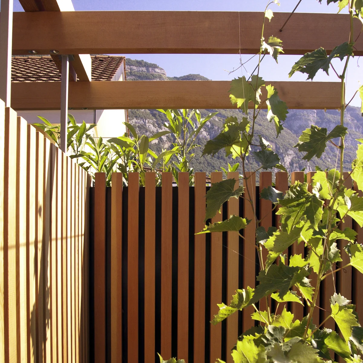 m137a_veyrier_meuble-jardin_loic-muriel_06.jpg